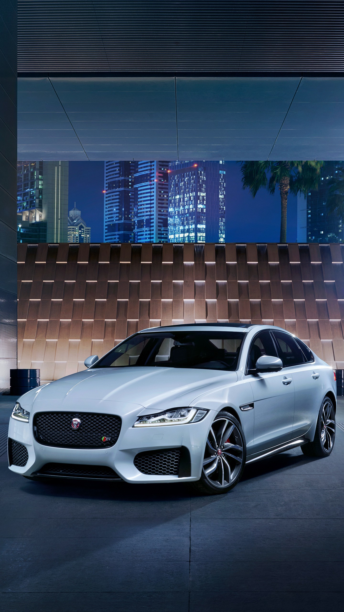 Обои на телефон jaguar, xf s, awd - скачать бесплатно в высоком качестве из  категории 