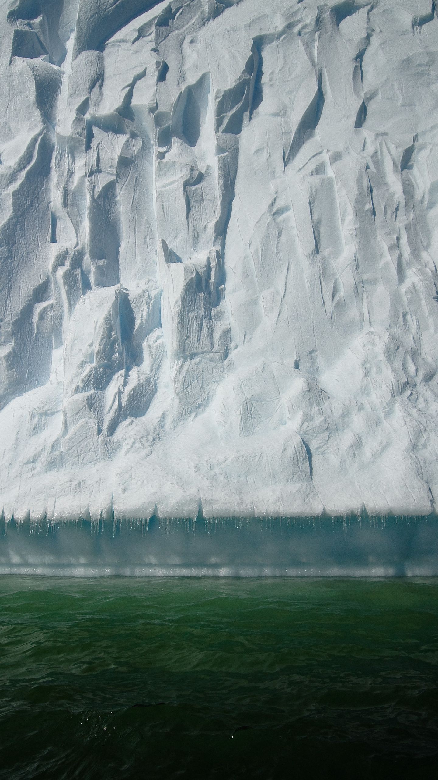 Обои айсберг, снег, лед, вода, антарктида на телефон скачать бесплатно